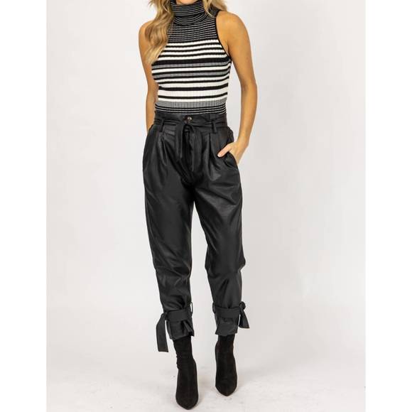 NEW VENTI6 leather pleated ankle tie pants in black - Picture 5 of 7